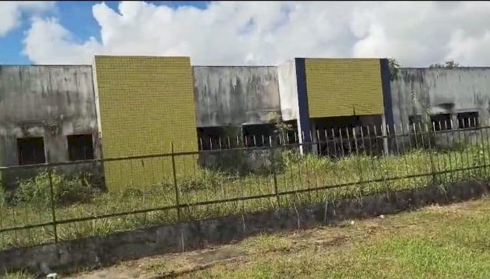UPA DE CANDEIAS: SAÚDE EM RUÍNAS OU DESCASO PROGRAMADO?